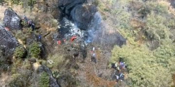 मन्त्री अधिकारी चढेको हेलिकोप्टर उडेको ३४ सेकेन्डमै दुर्घटना