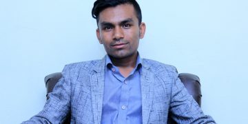 बालुवाटार मोडेल स्कूलका छात्र पवन राईलाई आयनको सहयोग