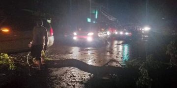 कैलाली र कञ्चनपुरमा भिषण हावाहुरी अपडेटः एकको मृत्यु, ४० घाइते
