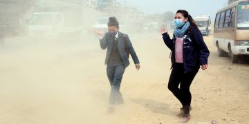 प्रधानमन्त्रीले ढाँटेको भन्दै आलोचना, ‘माक्स’ बिना हिँड्नै मुश्किल