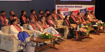 ग्लेसियर कलेजको विद्यार्थी स्वागत, विदाई एवं मिस्टर एण्ड मिस ग्लेसियर सम्पन्न (भिडियो)