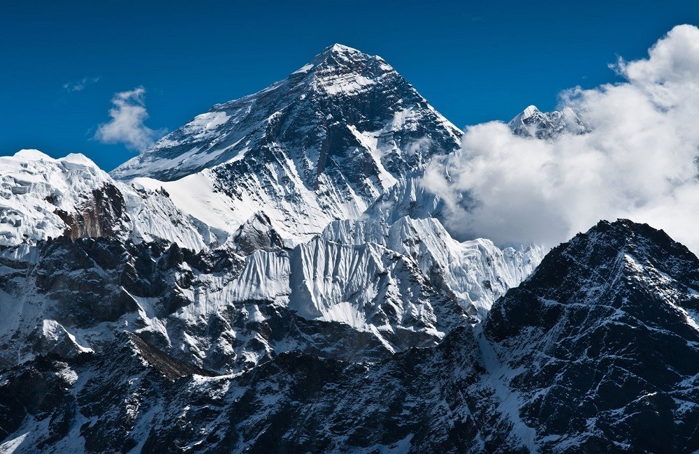 सगरमाथा आरोहरण वैशाख १८ सम्म बन्द