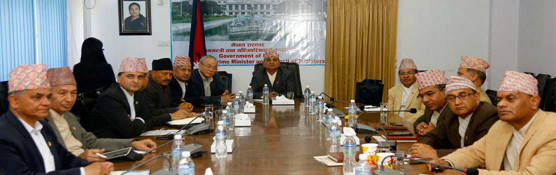 कोरोना प्रभावित ५५ मुलुकबाट नेपाल आउन प्रतिबन्ध,सार्वजनिक स्थानमा २५ भन्दा बढी भेला हुन निषेध