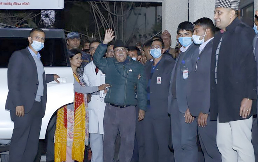 डिस्चार्ज  भए प्रधानमन्त्री ओली