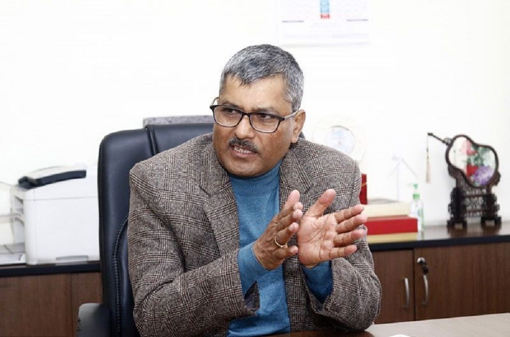 निलम्बनमा परेका गभर्नर महाप्रसाद अधिकारी सरकारविरुद्ध रिट निवेदन लिएर सर्वोच्च अदालतमा !