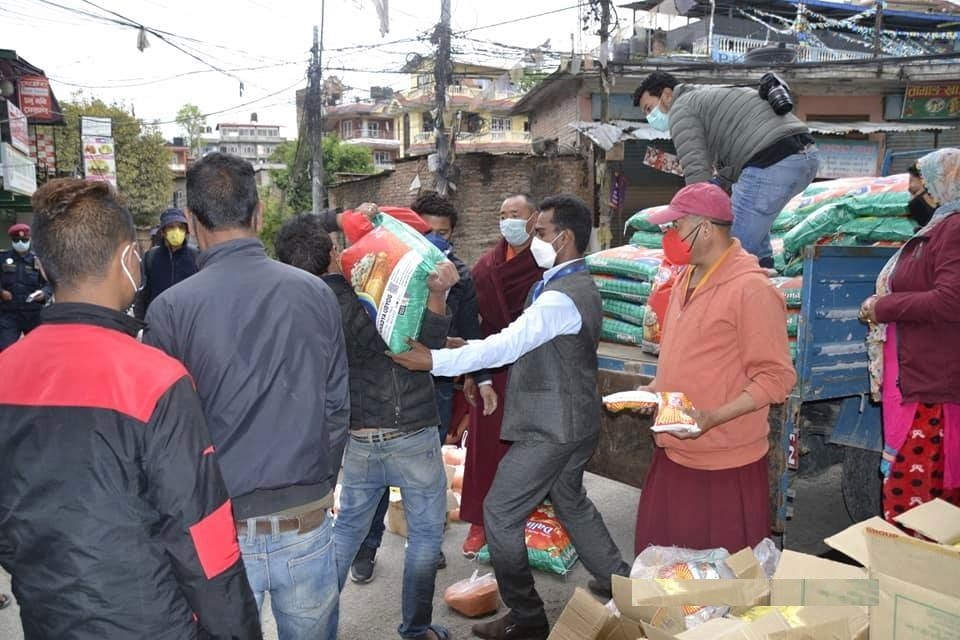 ३ सय दलित परिवारलाई राहत