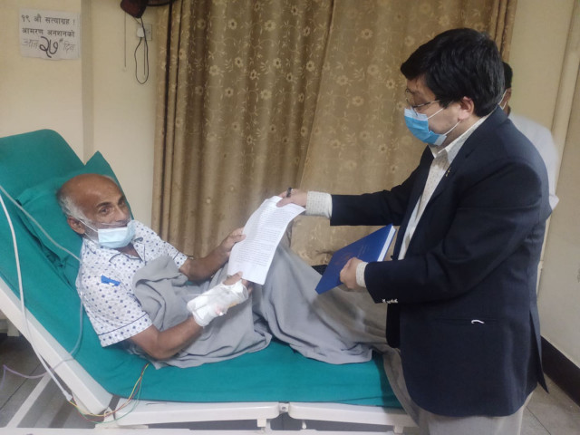 डा गोविन्द केसीले तोडे २८ औं दिनमा अनशन