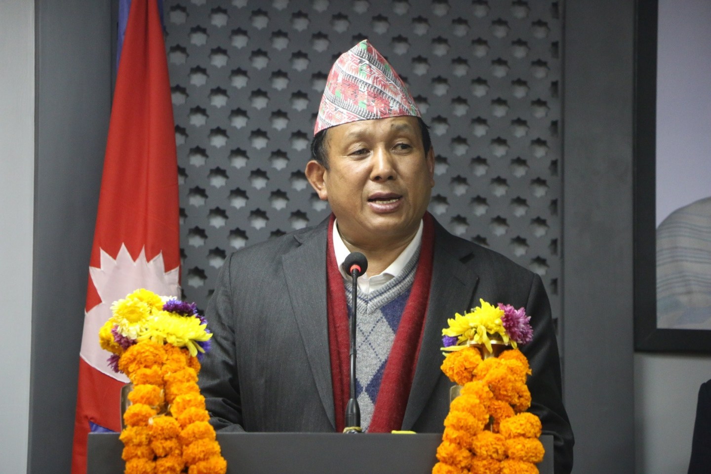 प्रत्येक वडा कार्यालय, विद्यालय र घरघरमा इन्टरनेट पुर्‍याइने
