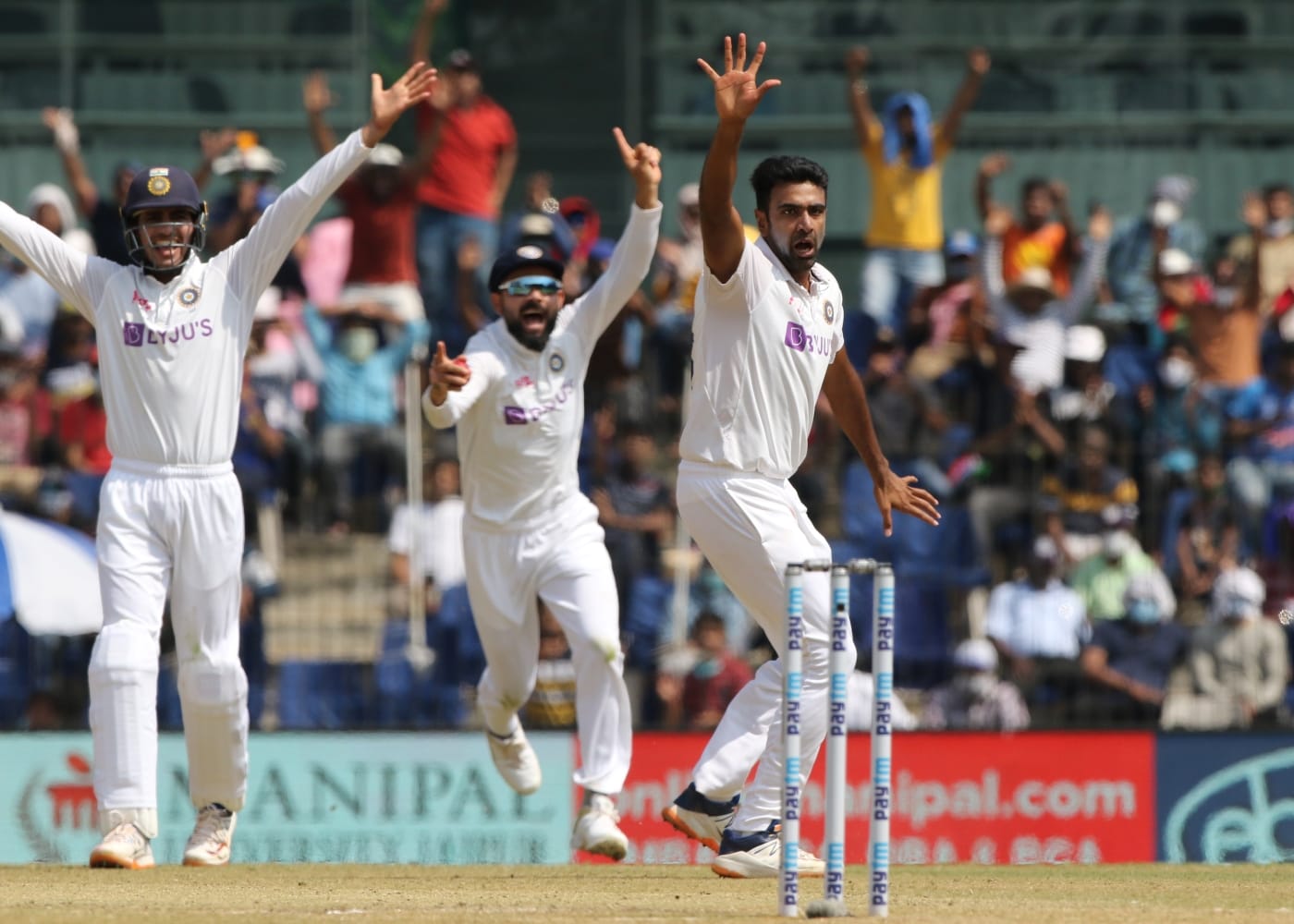 दोस्रो टेस्टमा इङ्ल्यान्डको खराब ब्याटिङ, भारतले पहिलो पालीमा बनायो ३२९ रन