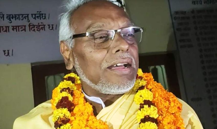 उपप्रधानमन्त्री भएकै भोलिपल्ट राजेन्द्र महतोकाे पुत्ला दहन