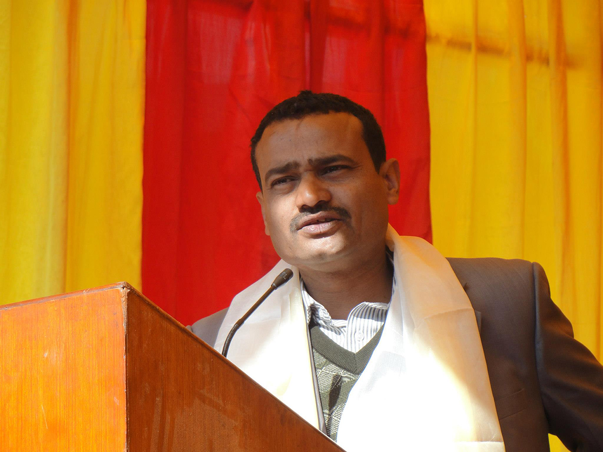 कम्युनिष्ठले सरकारमा र सडकमा गाईजात्रा दैखाउदै छन: नेका युवा नेता लामिछाने