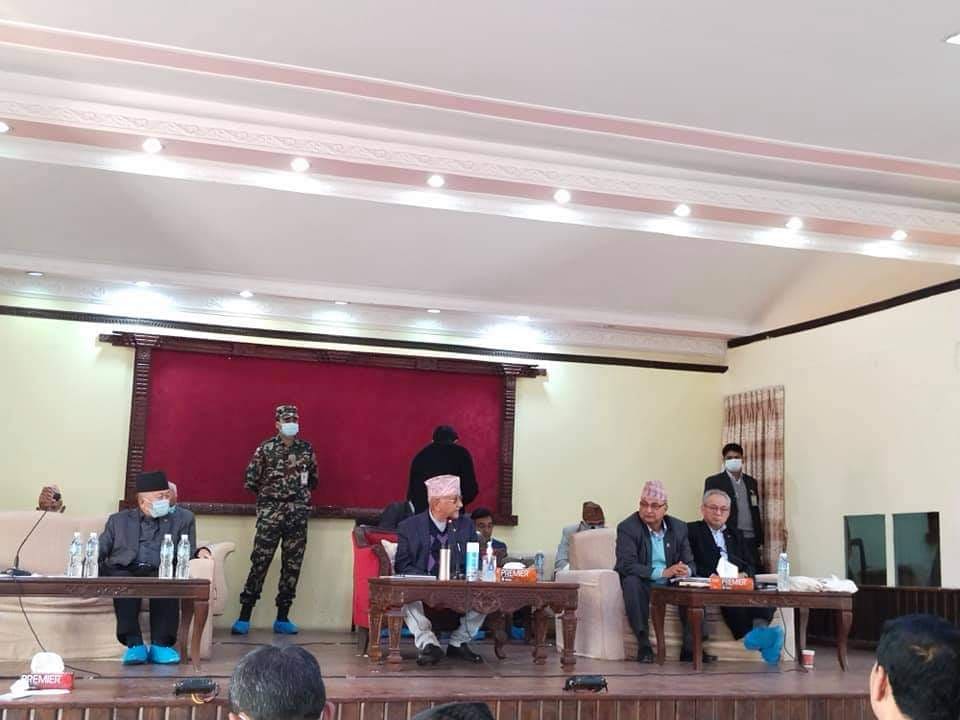 एमाले केन्द्रीय समिति बैठक सुरु, वामदेव अनुपस्थित