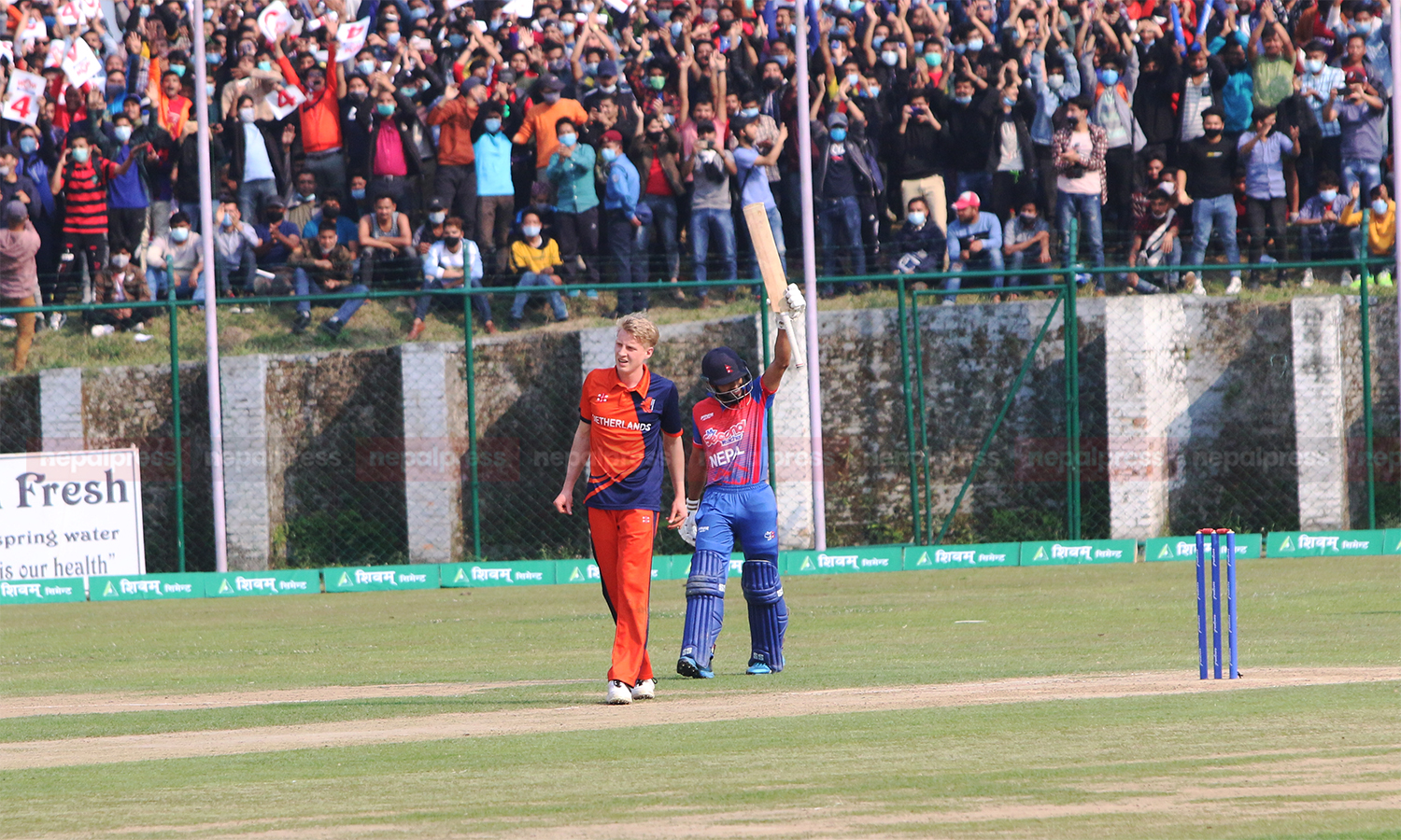 कुशलको विश्वकिर्तिमानः करिअरकाे पहिलो तीन खेलमा लगातार अर्धसतक