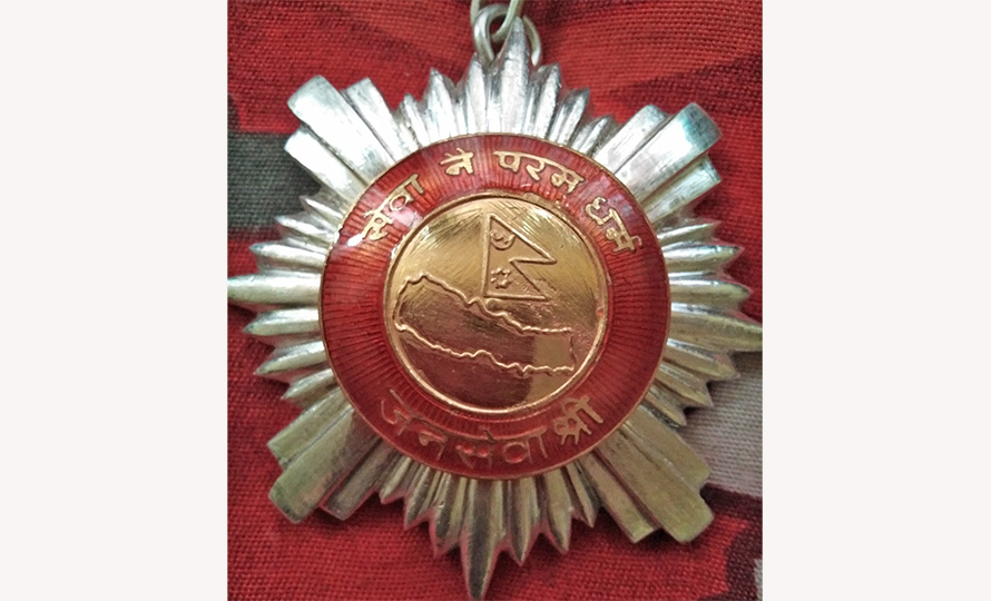 सरकार आफैले दिएको पदकमा फिर्ता ल्याएको भुमीको नक्सा राख्नु नपर्ने ?, भुमी मैरै पालामा ल्याएँ मात्र भन्ने हो ?