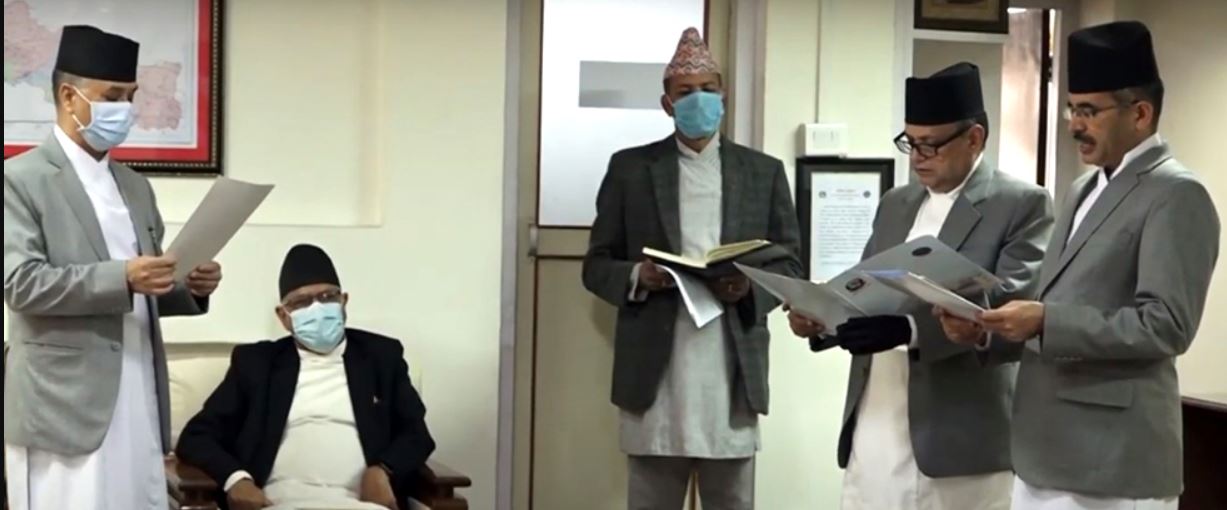 सर्वोच्चका दुई न्यायाधीशले लिए सपथ