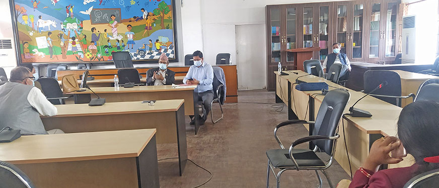 विपक्षी गठबन्धनको रिटमा हस्ताक्षर गर्न माधव पक्षका सांसदहरु सिंहदरवारमा