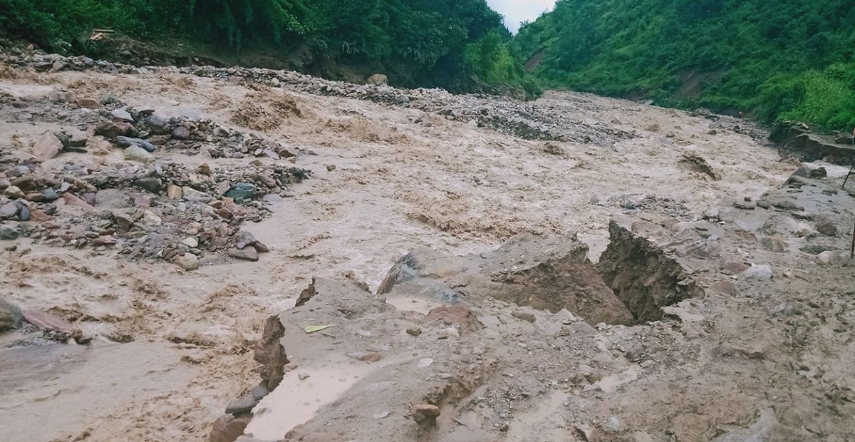 बूढीगण्डकीले दुई घर बगायो