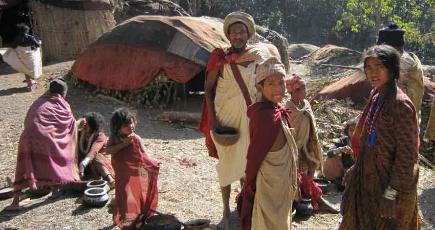 राउटे समुदाय सुर्खेतबाट सल्यान जिल्लामा बसाइँ सरे