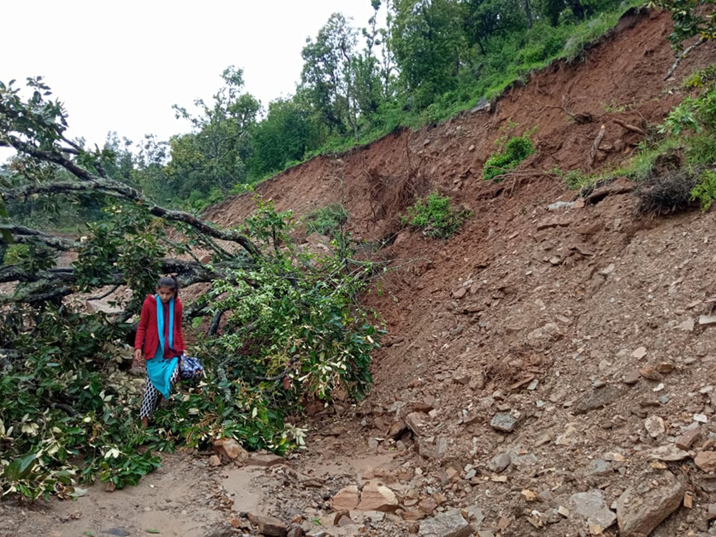 महाकाली राजमार्ग फेरि अवरुद्ध