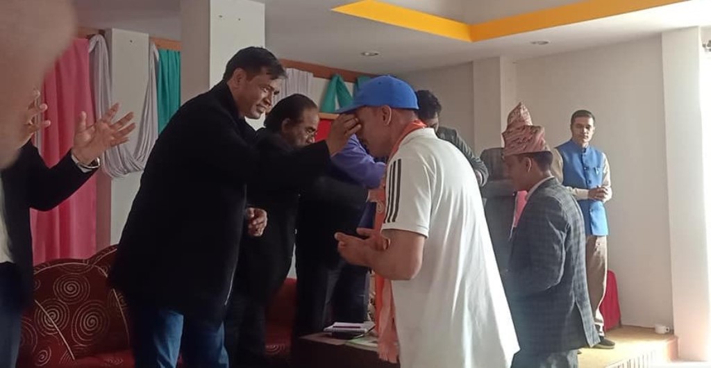 राप्रपाको सिङ्गो जिल्ला कमिटी माओवादी केन्द्रमा प्रबेश