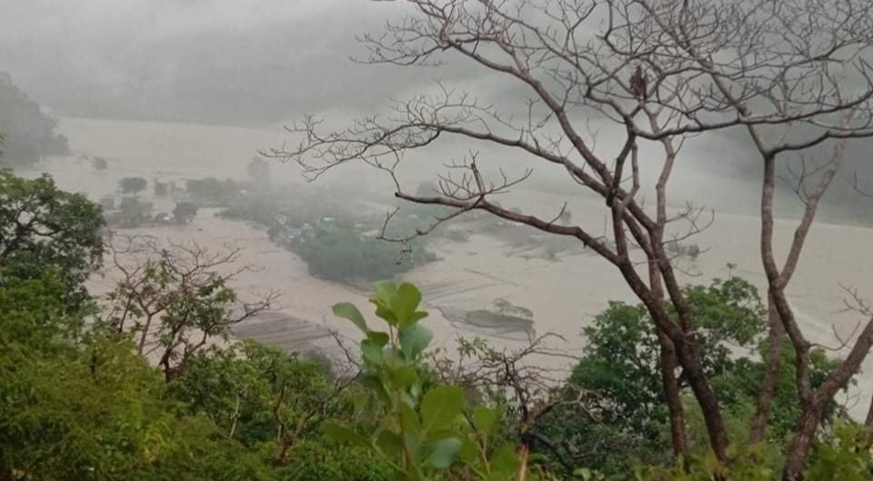 बेमौसमी वर्षाले गर्न सम्म गर्‍यो, ३० को मृत्यु ३१ जना सम्पर्क विहीन  !