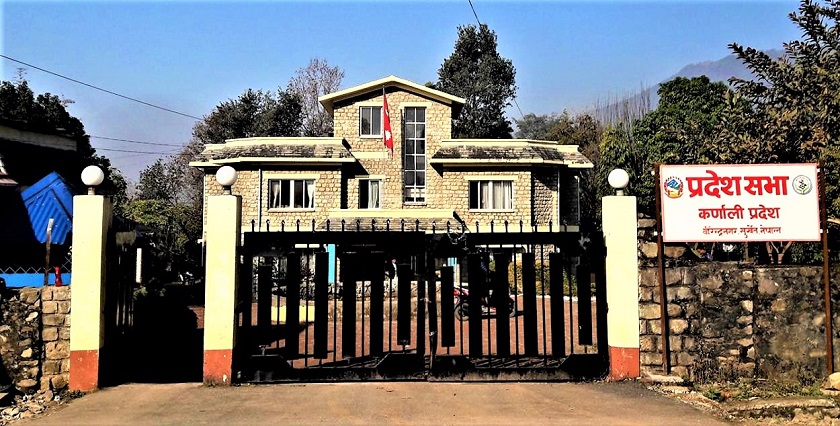 निष्क्रिय बन्दै कर्णालीका संसदीय समिति, प्रतिशोधले बैठकमै सहभागी हुँदैनन् एमाले सांसद