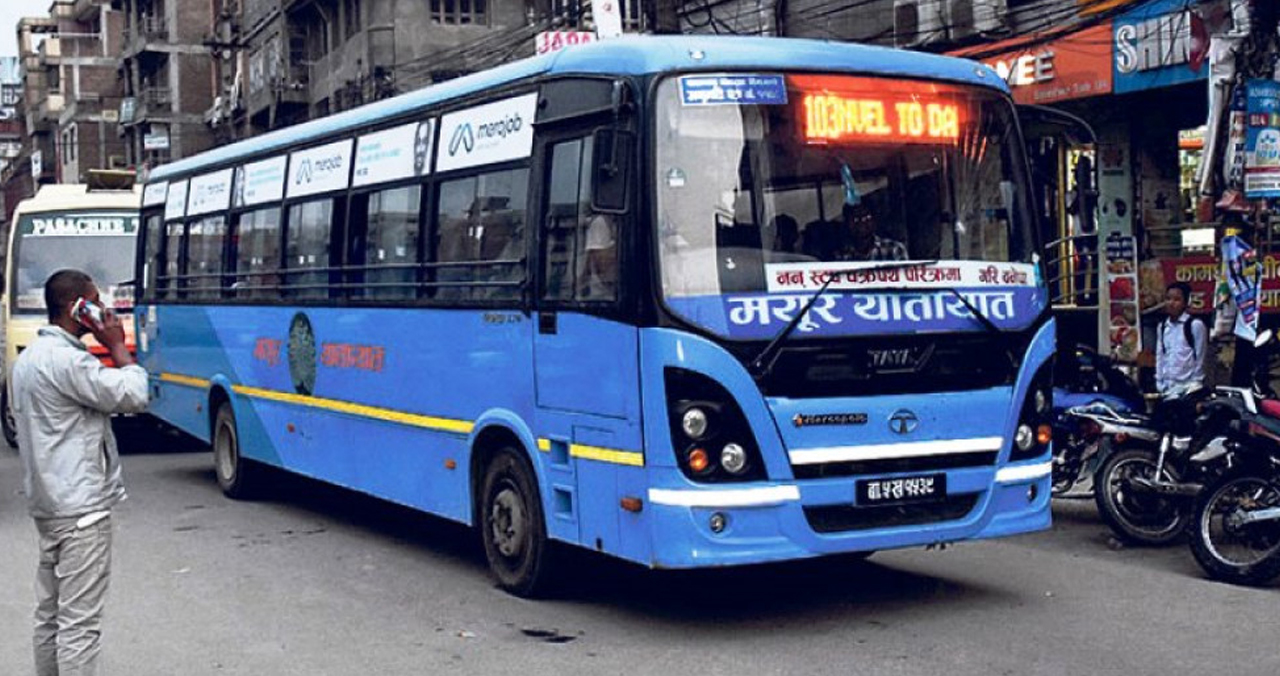 ह्वात्तै बढ्यो काठमाण्डौका सार्वजनिक यातायातको भाडा