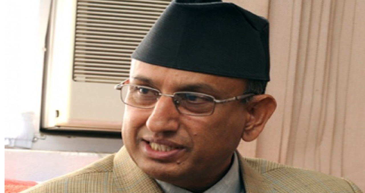 सम्पूर्ण ऊर्जा गुटगत चुनावी प्रतिस्पर्धामा रित्तिएझैं भयो : महेश आचार्य