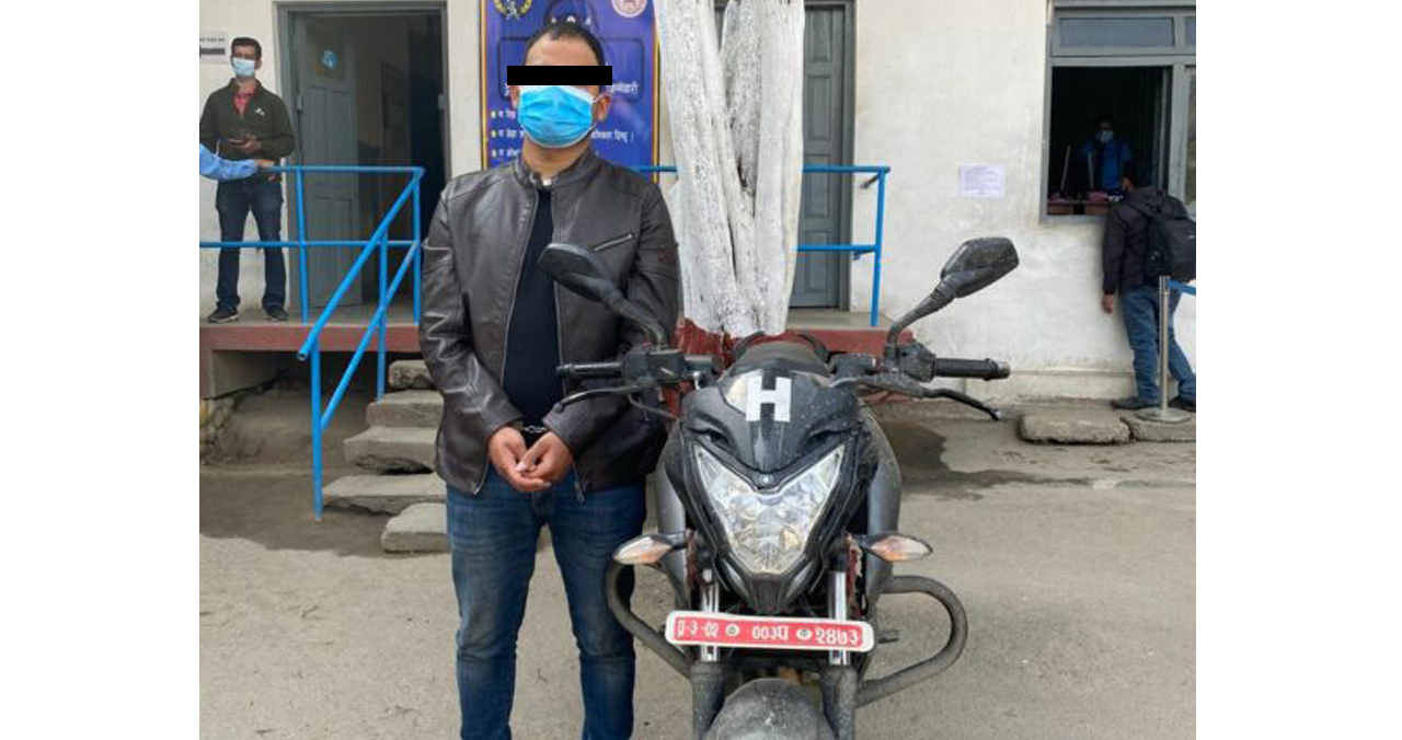 एनएस बाइक सहित समातिए एक युवा, गर्दा रहेछन् यस्तो धन्दा !