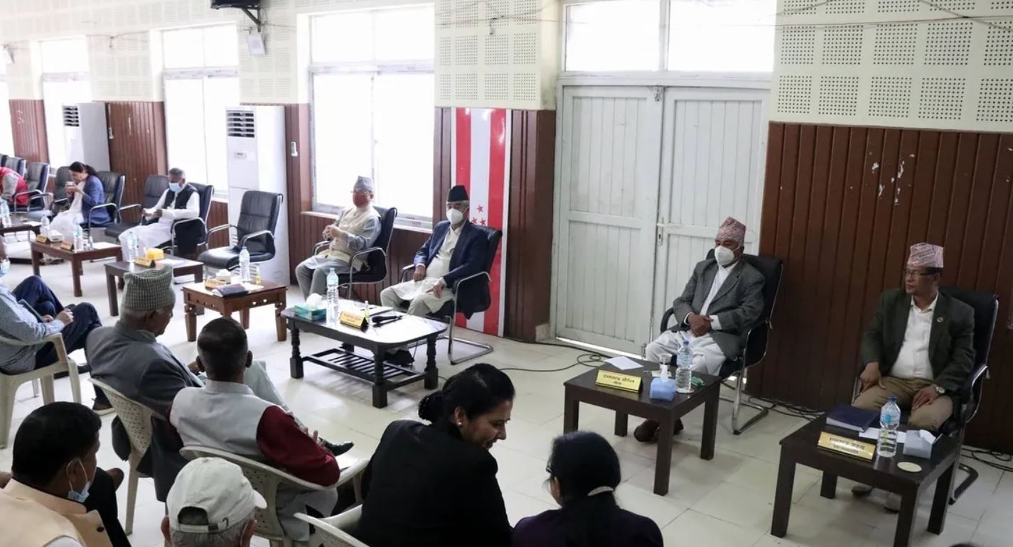 स्थानीय निर्वाचन : कांग्रसको निर्णयले एमालेलाई हाइसक्चो