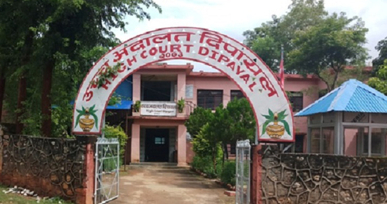 फेसबुकमा जातीय विभेद हुने स्टाटस लेख्नेलाई अदालतले तोक्यो दुई महिना जेल