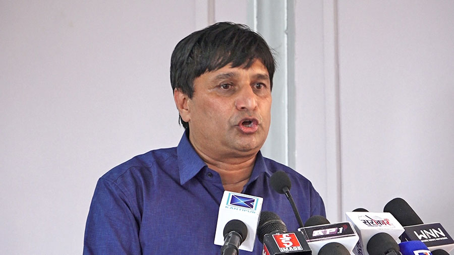एमसीसीमा राष्ट्रघात हुनबाट बचाएको प्रचण्डले नै होः हिमाल शर्मा
