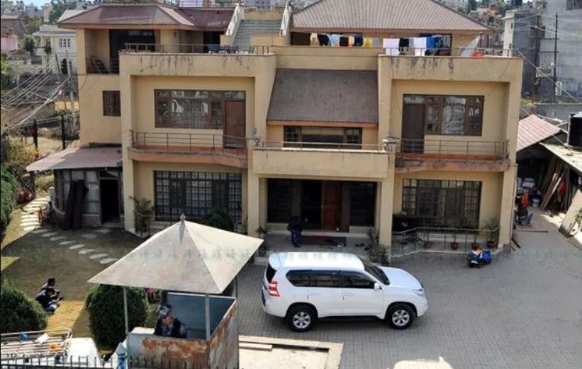 बालुवाटारपछि खुमलटारमा नेताहरुको बथान