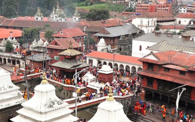 आज साउनको दोस्रो सोमबार, पशुपतिनाथसहित देशैभरका शिवालयमा बिहानैदेखि भक्तजनको भिड