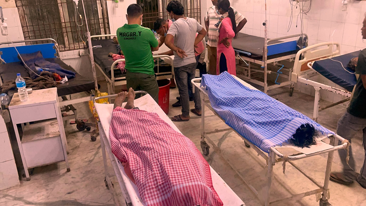 एउटै बाइकमा सवार चार जनाको ज्यान गयो, अर्का भाग्यले बाचे !