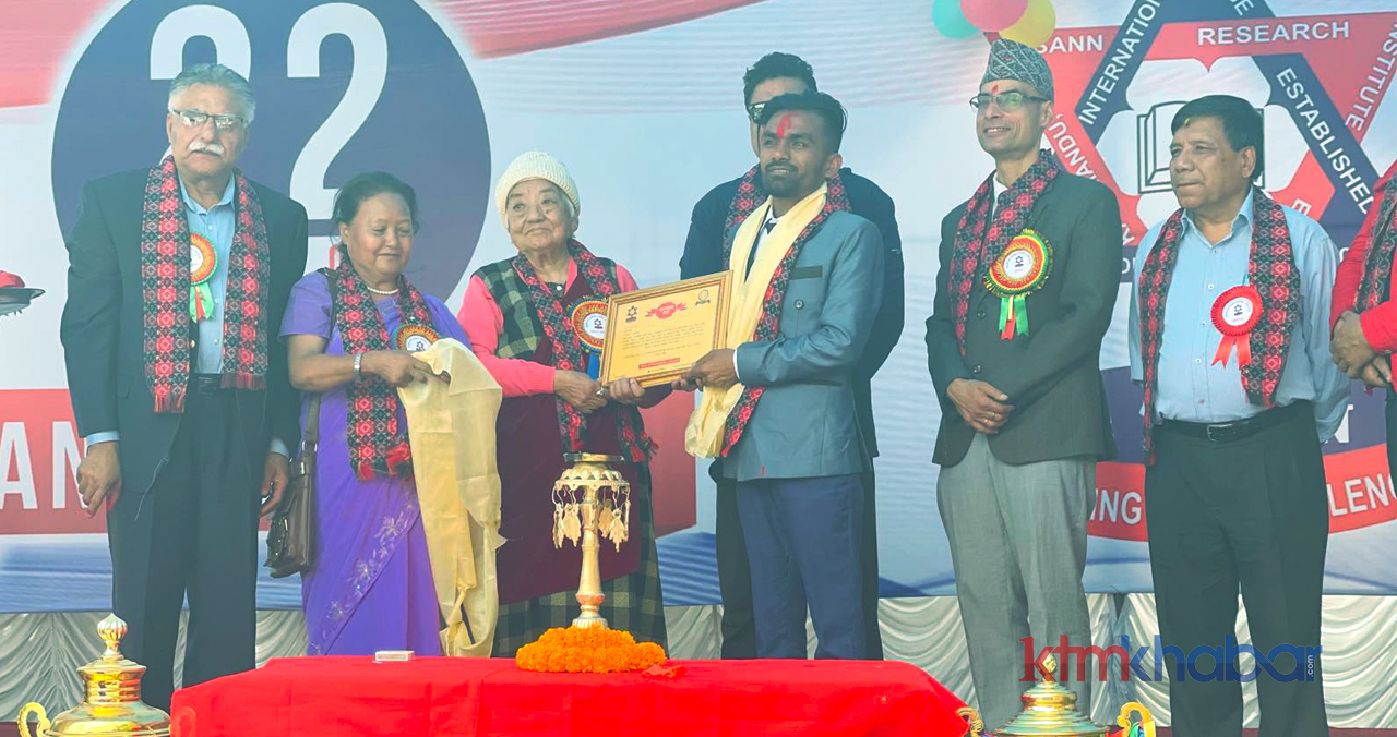 कान्छा समाजसेवी श्रेष्ठलाई आफैले पढेको कलेजले गर्‍यो विशेष सम्मान