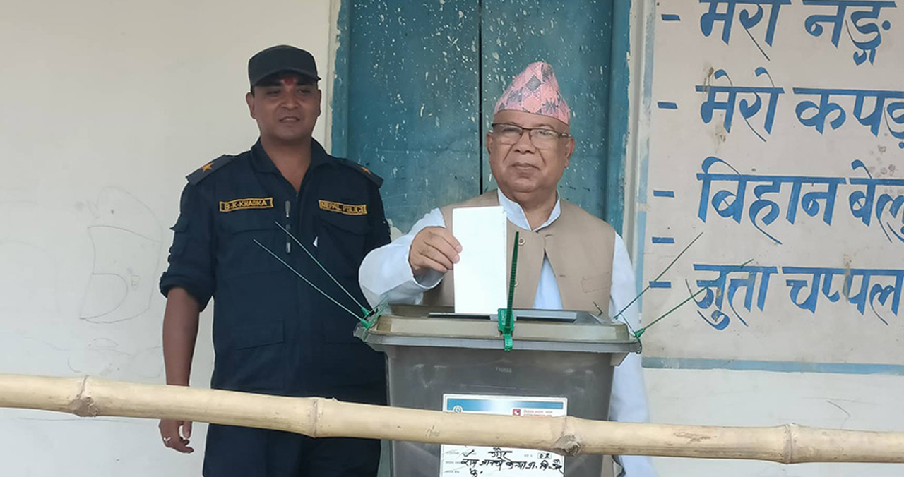 पैसाको बिगबिगी र भोजभतेर रोक्न निर्वाचन आयोग असफल : अध्यक्ष नेपाल