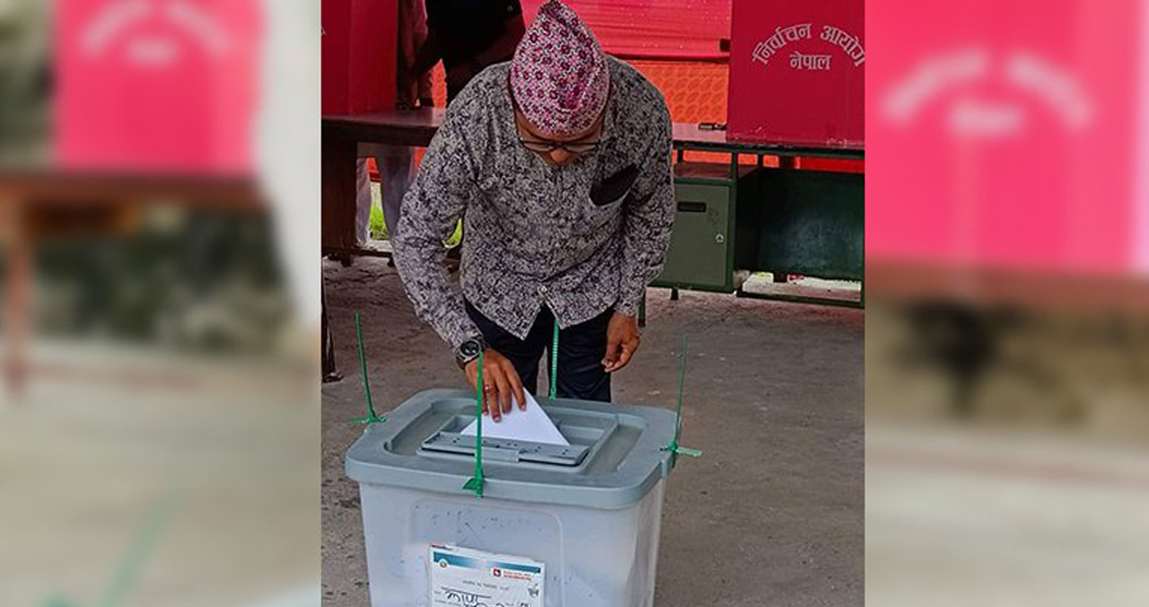राजेन्द्र लिङ्देनले गरे मतदान, लिङ्देनको पक्षमा कस्तो आउला परिणाम ?