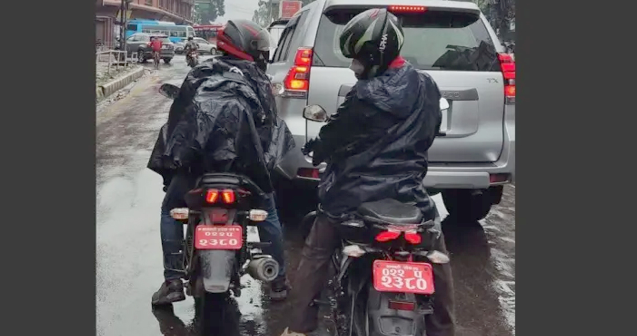 भेटियो सक्कली मोटरसाइकल