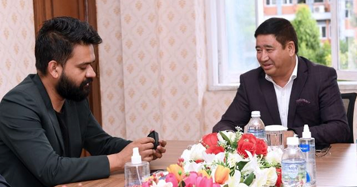 बालेनले पाए पर्यटन मन्त्री श्रेष्ठको पनि साथ, काठमाडौँवासीलाई झनै पलायो अर्को आशा !