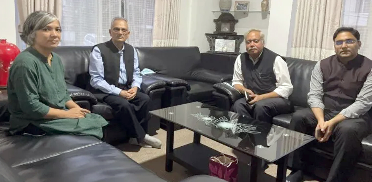 छोरी लिएर भारतीय दूतावास पुगे बाबुराम